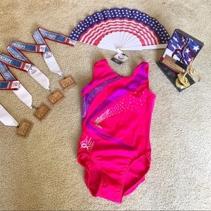 GK Aly Raisman Gymnast Leo